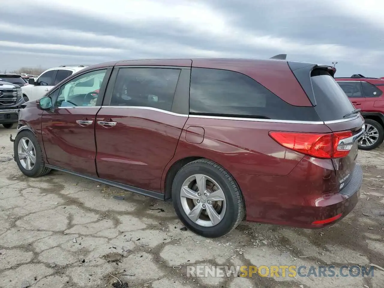2 Photograph of a damaged car 5FNRL6H75KB121968 HONDA All Models 2019