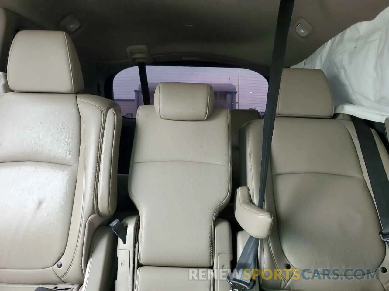 10 Photograph of a damaged car 5FNRL6H76KB020972 HONDA All Models 2019