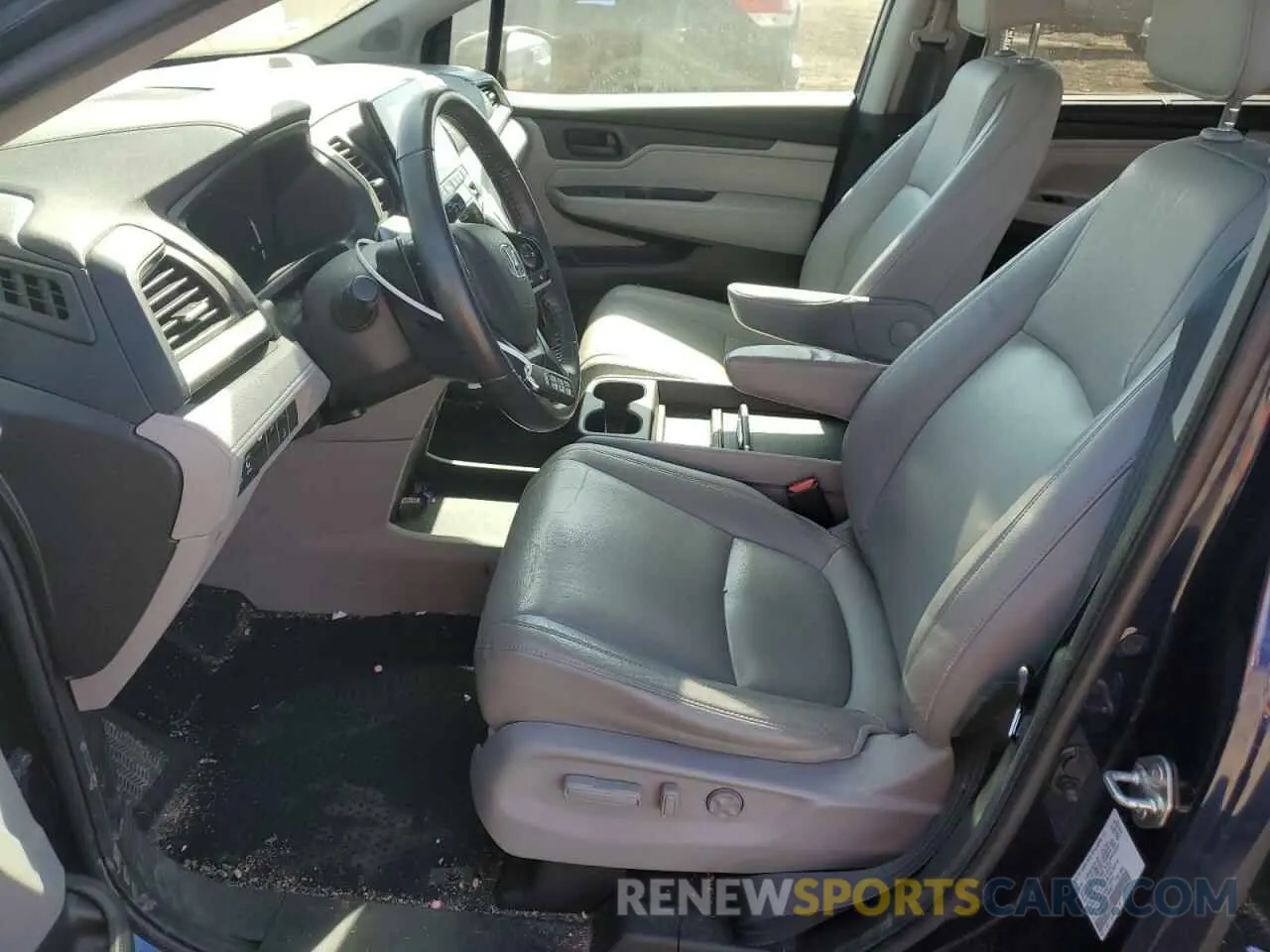 7 Photograph of a damaged car 5FNRL6H76KB099611 HONDA All Models 2019