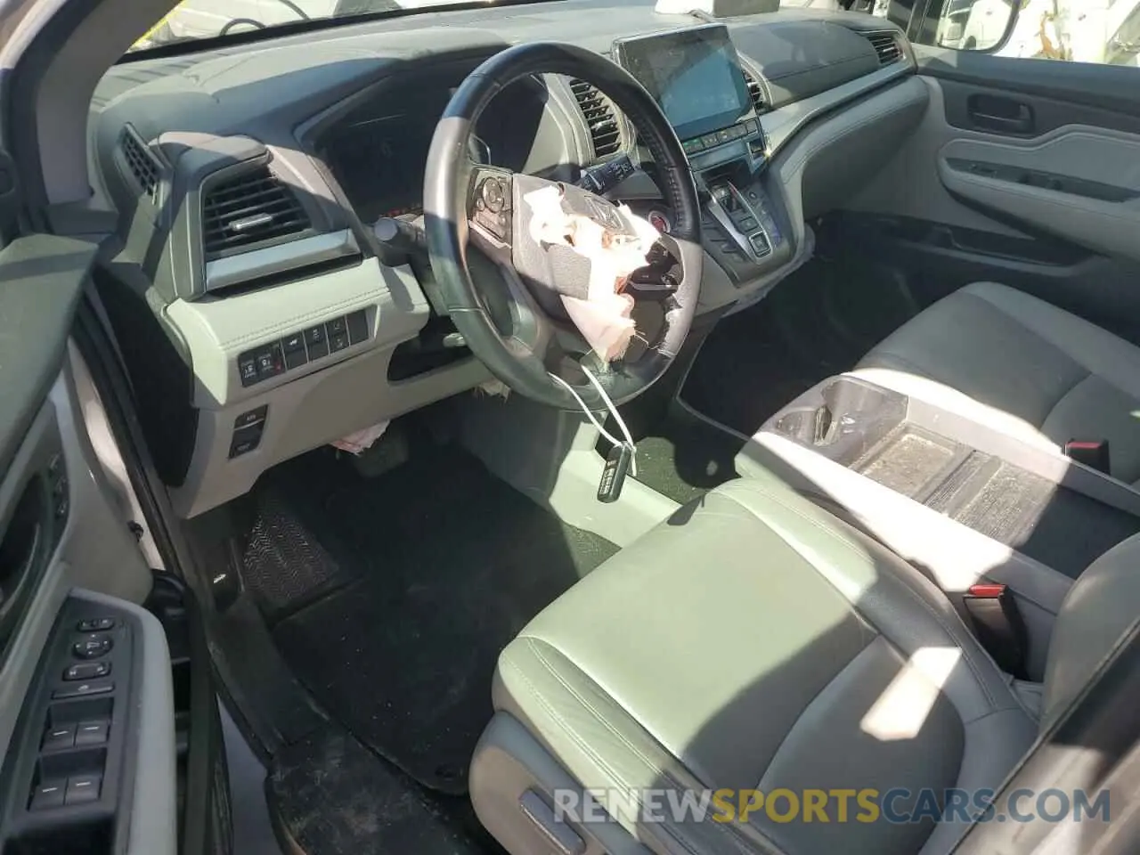 8 Photograph of a damaged car 5FNRL6H76KB113491 HONDA All Models 2019