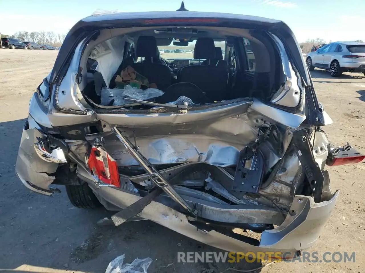 6 Photograph of a damaged car 5FNRL6H77KB043158 HONDA All Models 2019