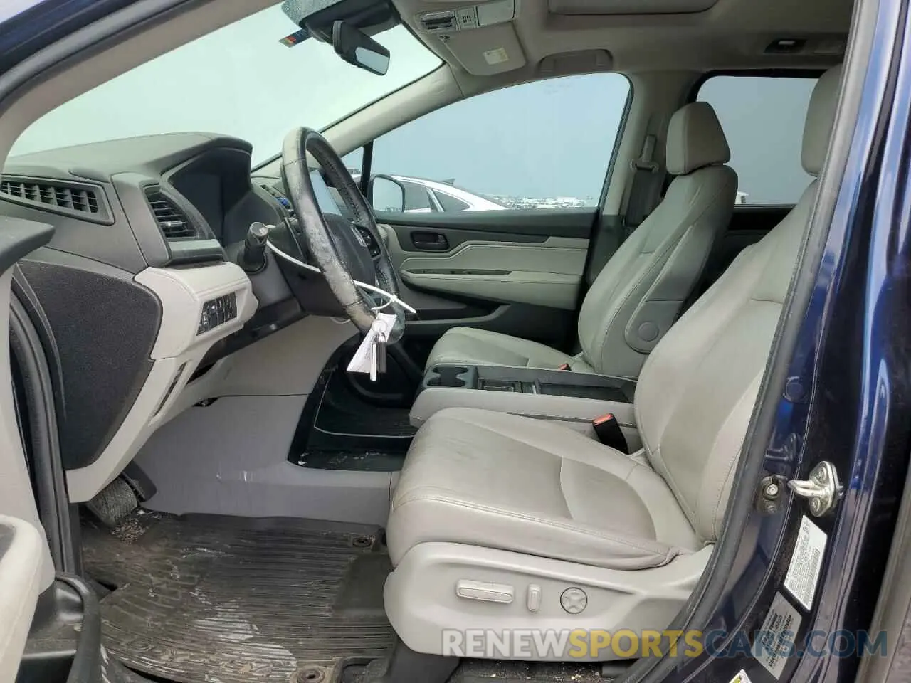 7 Photograph of a damaged car 5FNRL6H78KB085080 HONDA All Models 2019