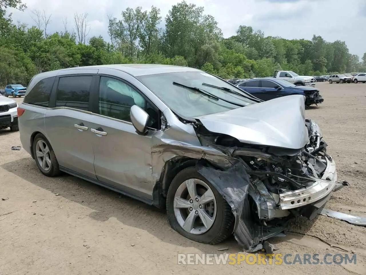 4 Photograph of a damaged car 5FNRL6H78KB133385 HONDA All Models 2019