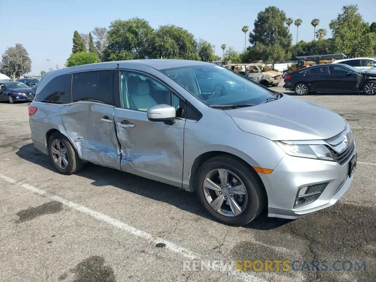 4 Photograph of a damaged car 5FNRL6H78KB136481 HONDA All Models 2019