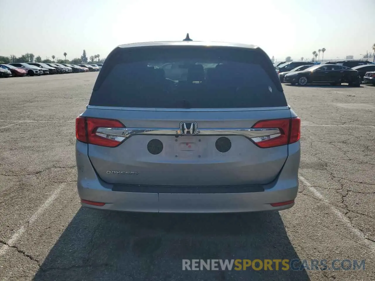 6 Photograph of a damaged car 5FNRL6H78KB136481 HONDA All Models 2019