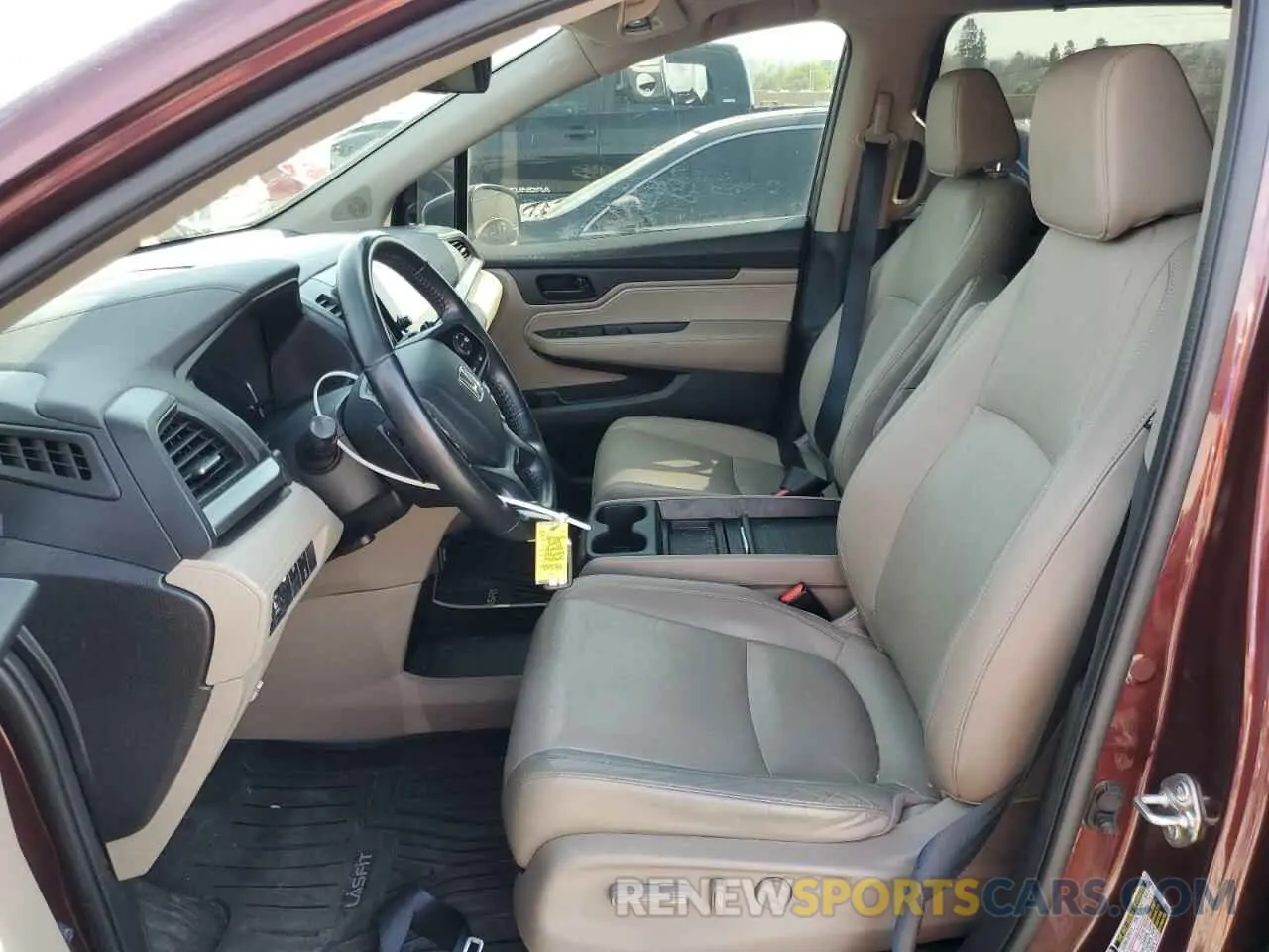 7 Photograph of a damaged car 5FNRL6H79KB030170 HONDA All Models 2019