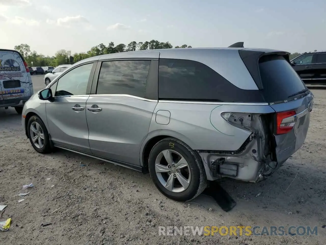2 Photograph of a damaged car 5FNRL6H79KB030881 HONDA All Models 2019