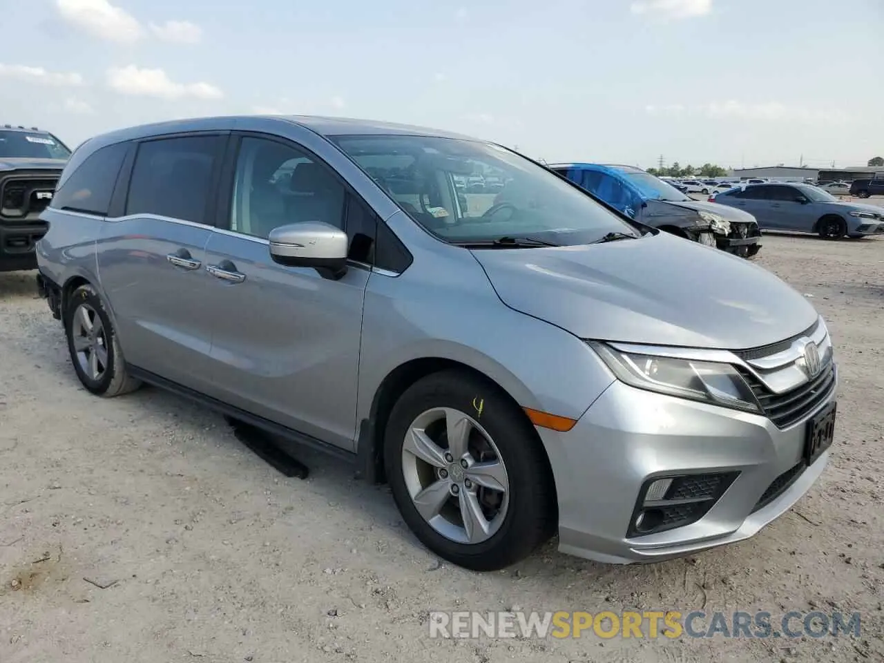 4 Photograph of a damaged car 5FNRL6H79KB030881 HONDA All Models 2019