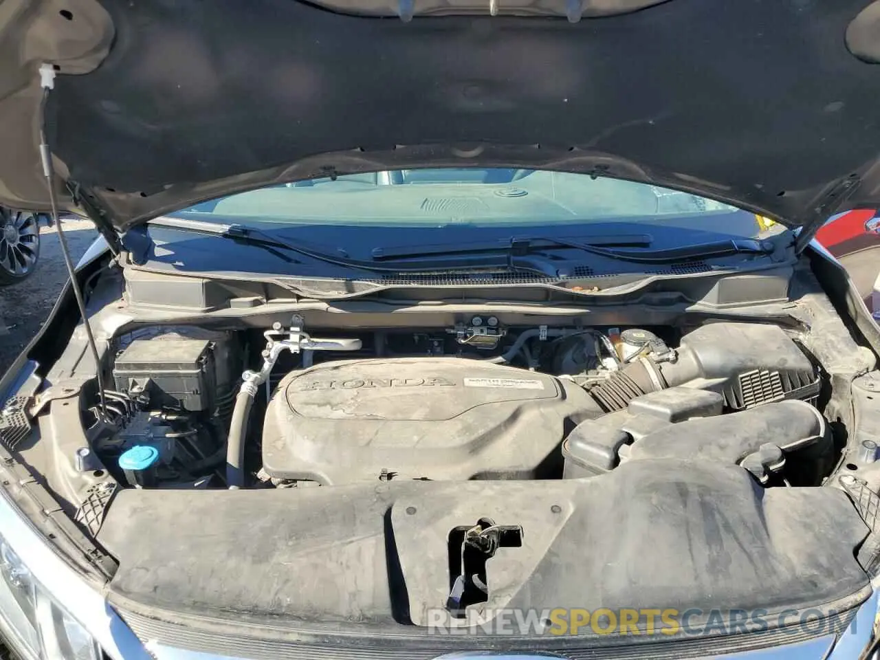 12 Photograph of a damaged car 5FNRL6H7XKB066983 HONDA All Models 2019