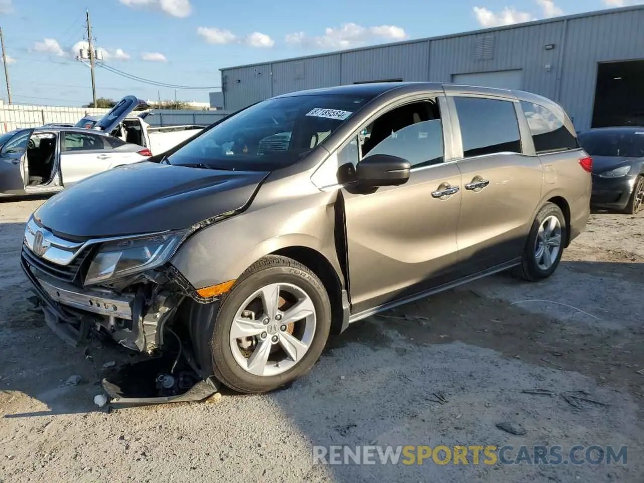 1 Photograph of a damaged car 5FNRL6H7XKB097179 HONDA All Models 2019