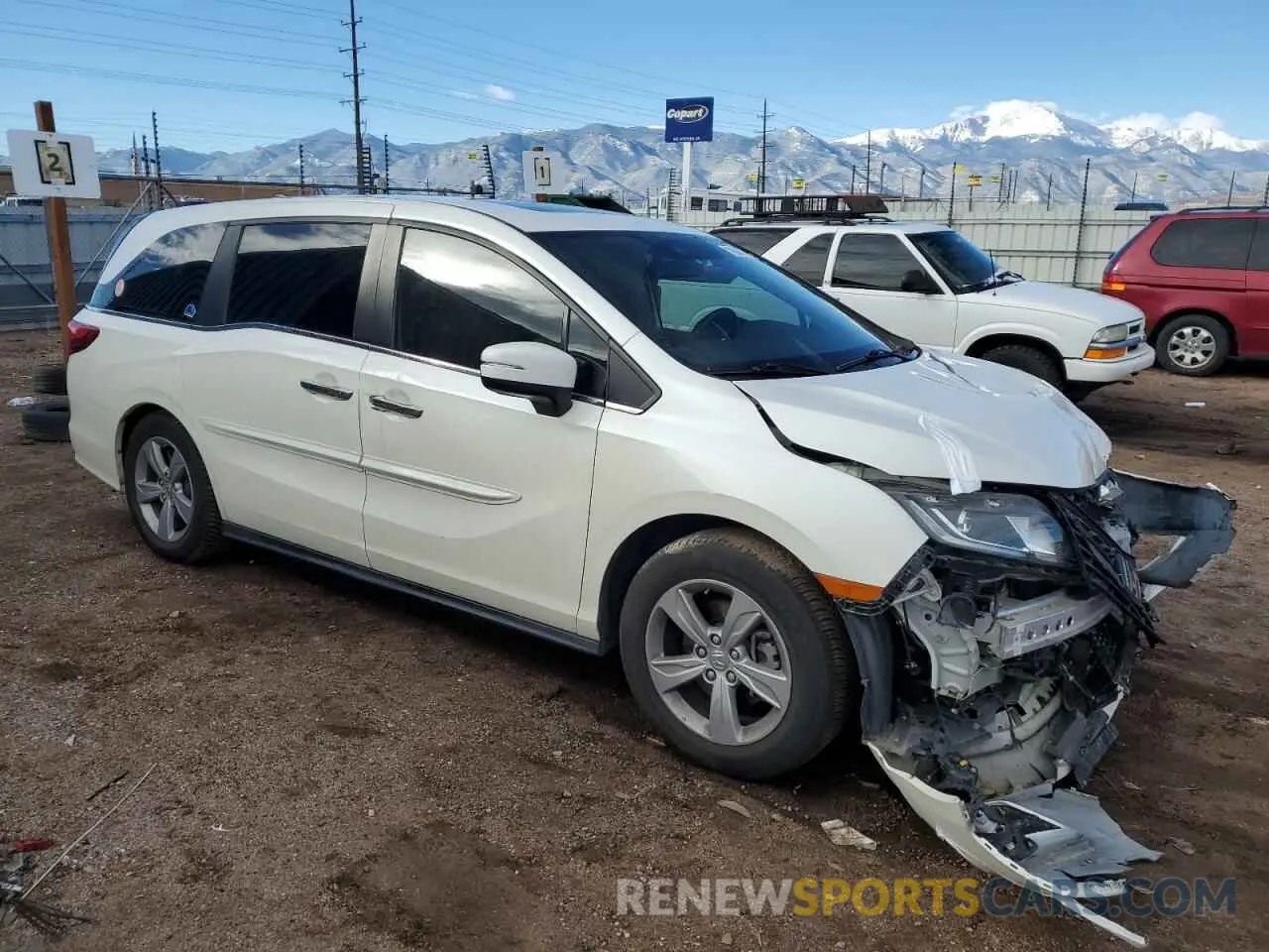 4 Photograph of a damaged car 5FNRL6H7XKB122114 HONDA All Models 2019
