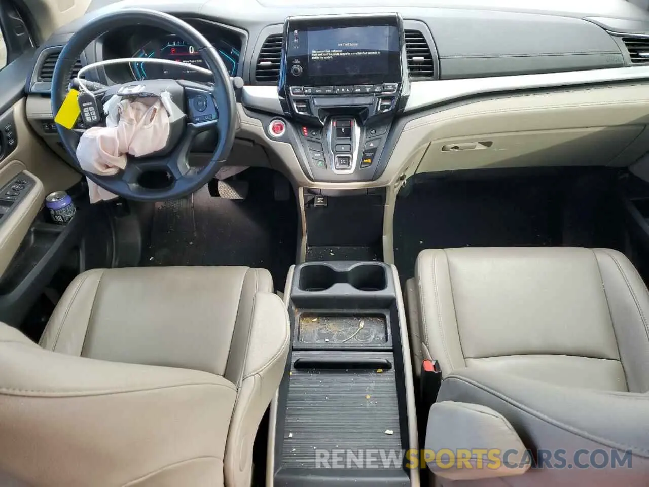 8 Photograph of a damaged car 5FNRL6H7XKB122114 HONDA All Models 2019