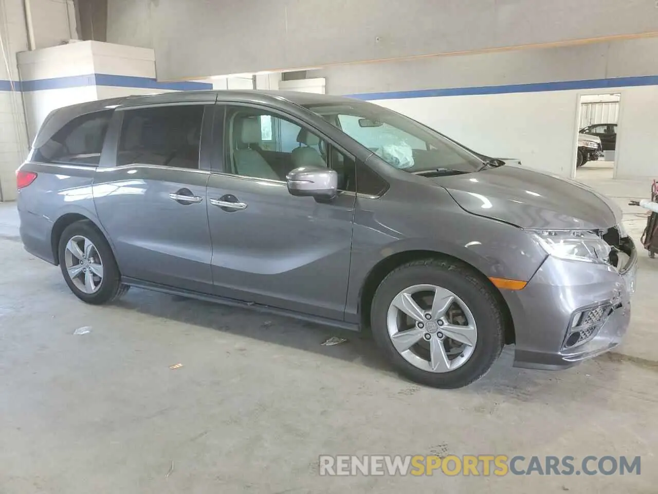 4 Photograph of a damaged car 5FNRL6H7XKB123313 HONDA All Models 2019