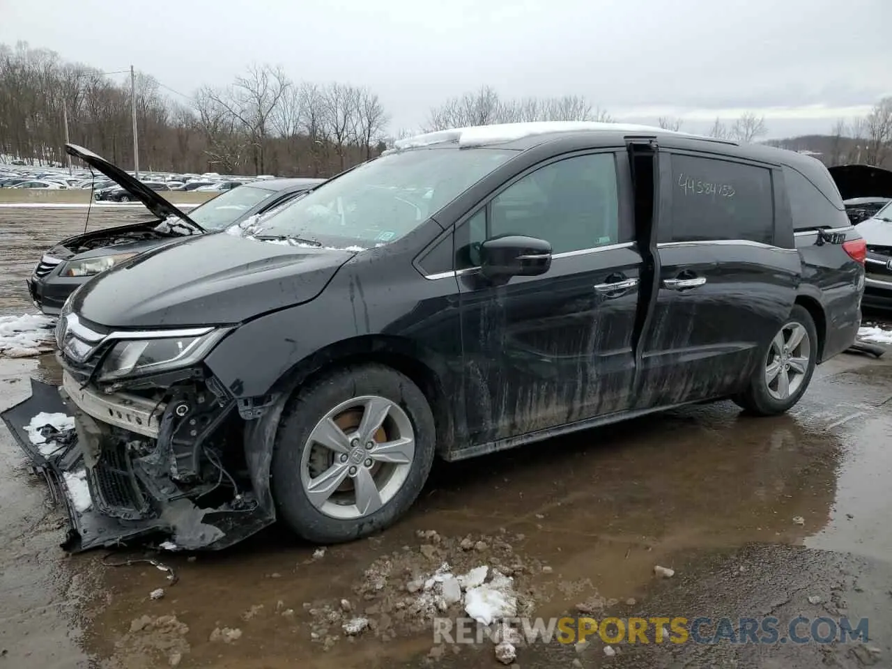 1 Photograph of a damaged car 5FNRL6H52LB051555 HONDA All Models 2020