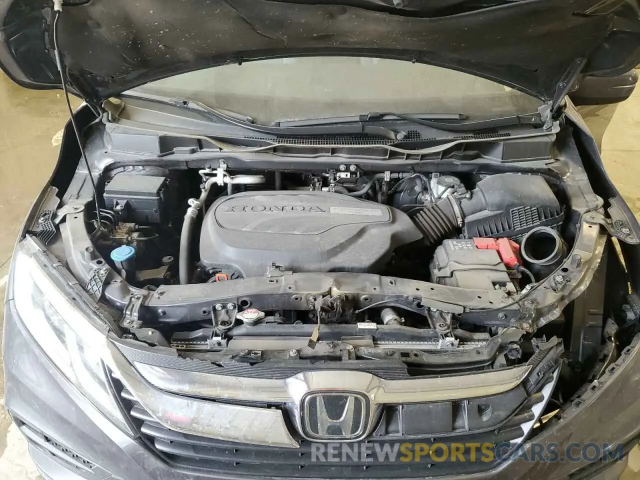 12 Photograph of a damaged car 5FNRL6H53LB056439 HONDA All Models 2020