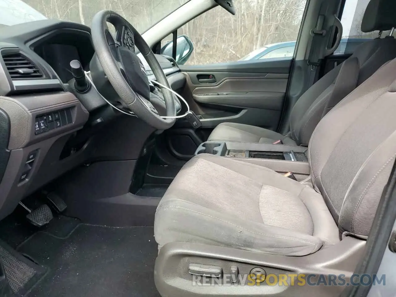 7 Photograph of a damaged car 5FNRL6H54LB071354 HONDA All Models 2020