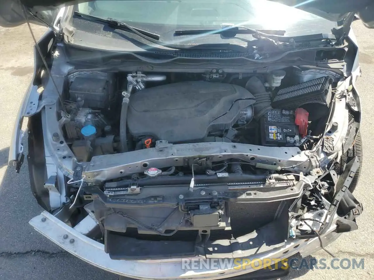 12 Photograph of a damaged car 5FNRL6H55LB066941 HONDA All Models 2020