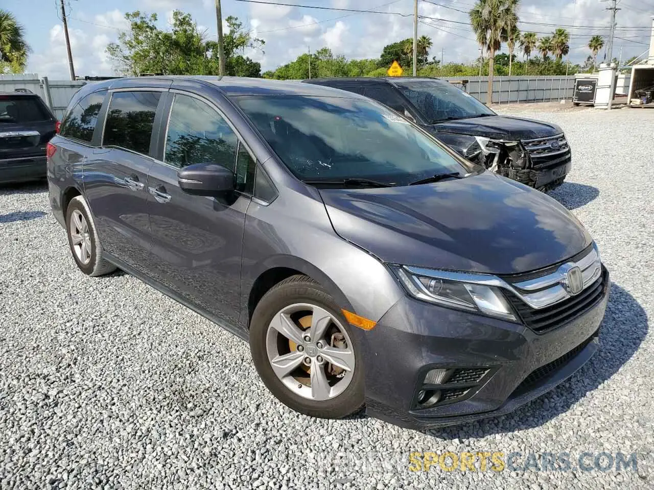 4 Photograph of a damaged car 5FNRL6H57LB059327 HONDA All Models 2020