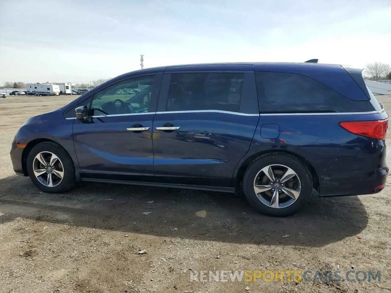 2 Photograph of a damaged car 5FNRL6H68LB500407 HONDA All Models 2020