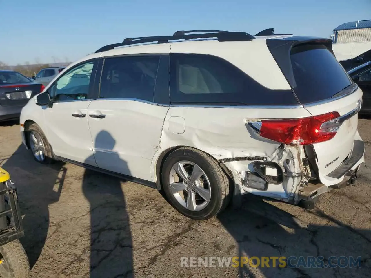 2 Photograph of a damaged car 5FNRL6H70LB021035 HONDA All Models 2020