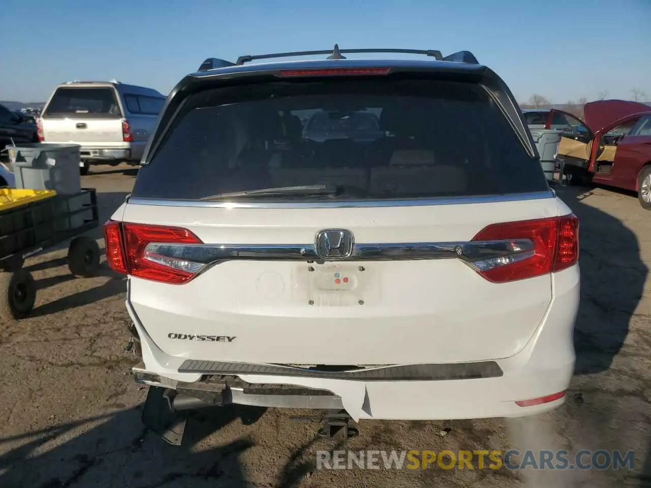 6 Photograph of a damaged car 5FNRL6H70LB021035 HONDA All Models 2020