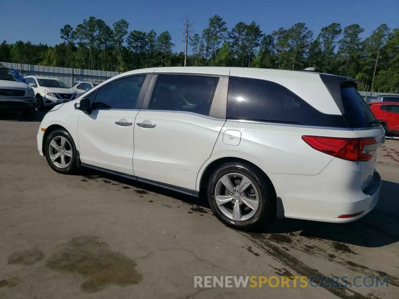 2 Photograph of a damaged car 5FNRL6H70LB028163 HONDA All Models 2020