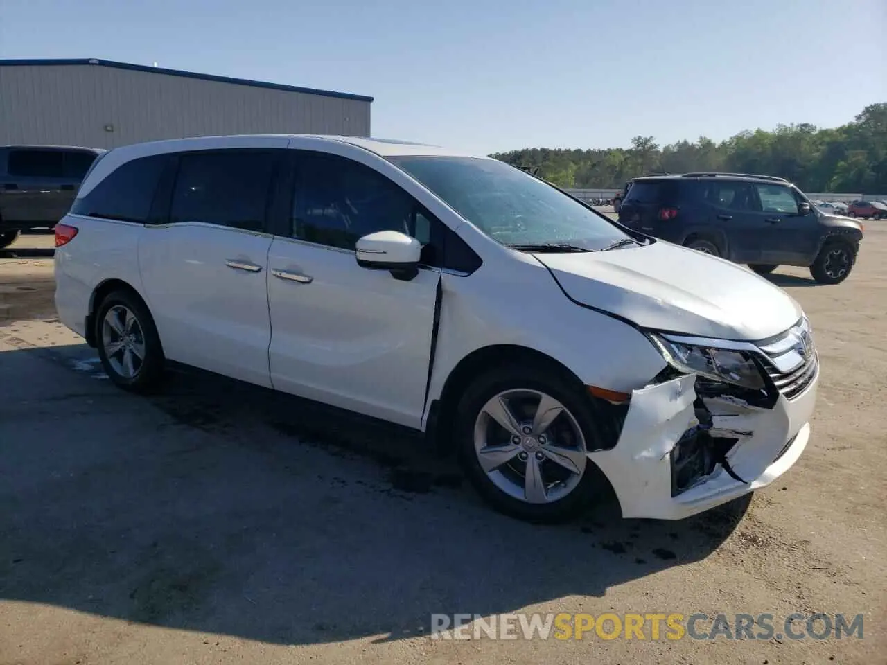 4 Photograph of a damaged car 5FNRL6H70LB028163 HONDA All Models 2020