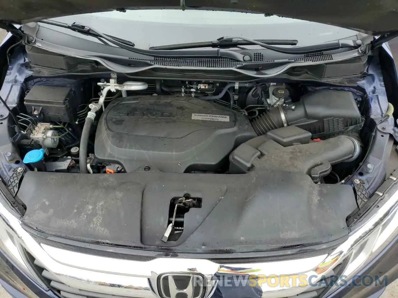 12 Photograph of a damaged car 5FNRL6H70LB051653 HONDA All Models 2020