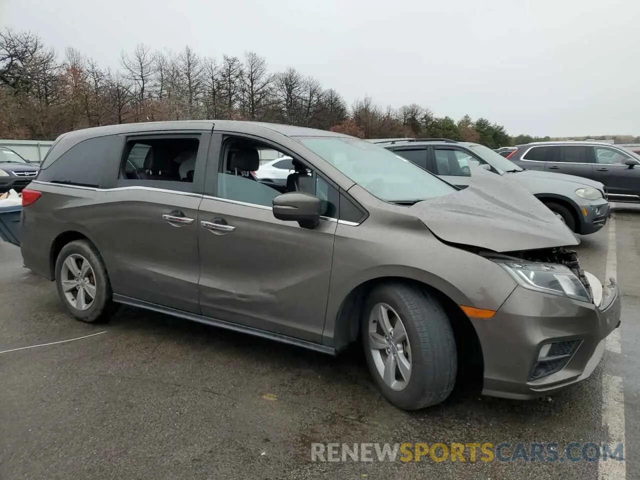 4 Photograph of a damaged car 5FNRL6H70LB070221 HONDA All Models 2020