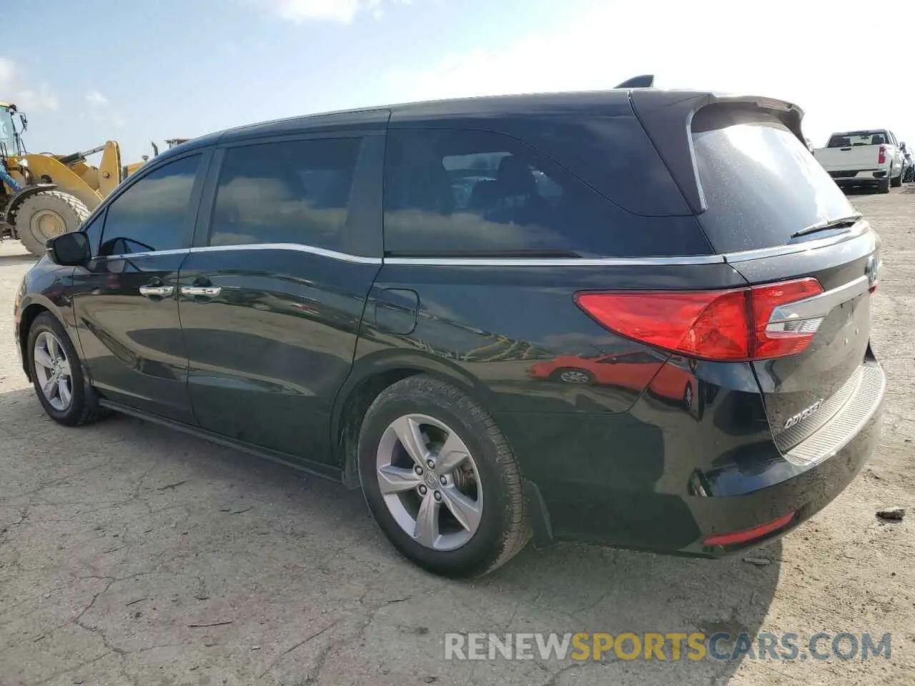 2 Photograph of a damaged car 5FNRL6H71LB016622 HONDA All Models 2020