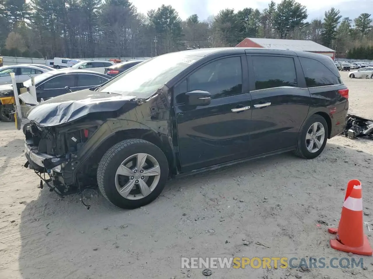 1 Photograph of a damaged car 5FNRL6H71LB054738 HONDA All Models 2020