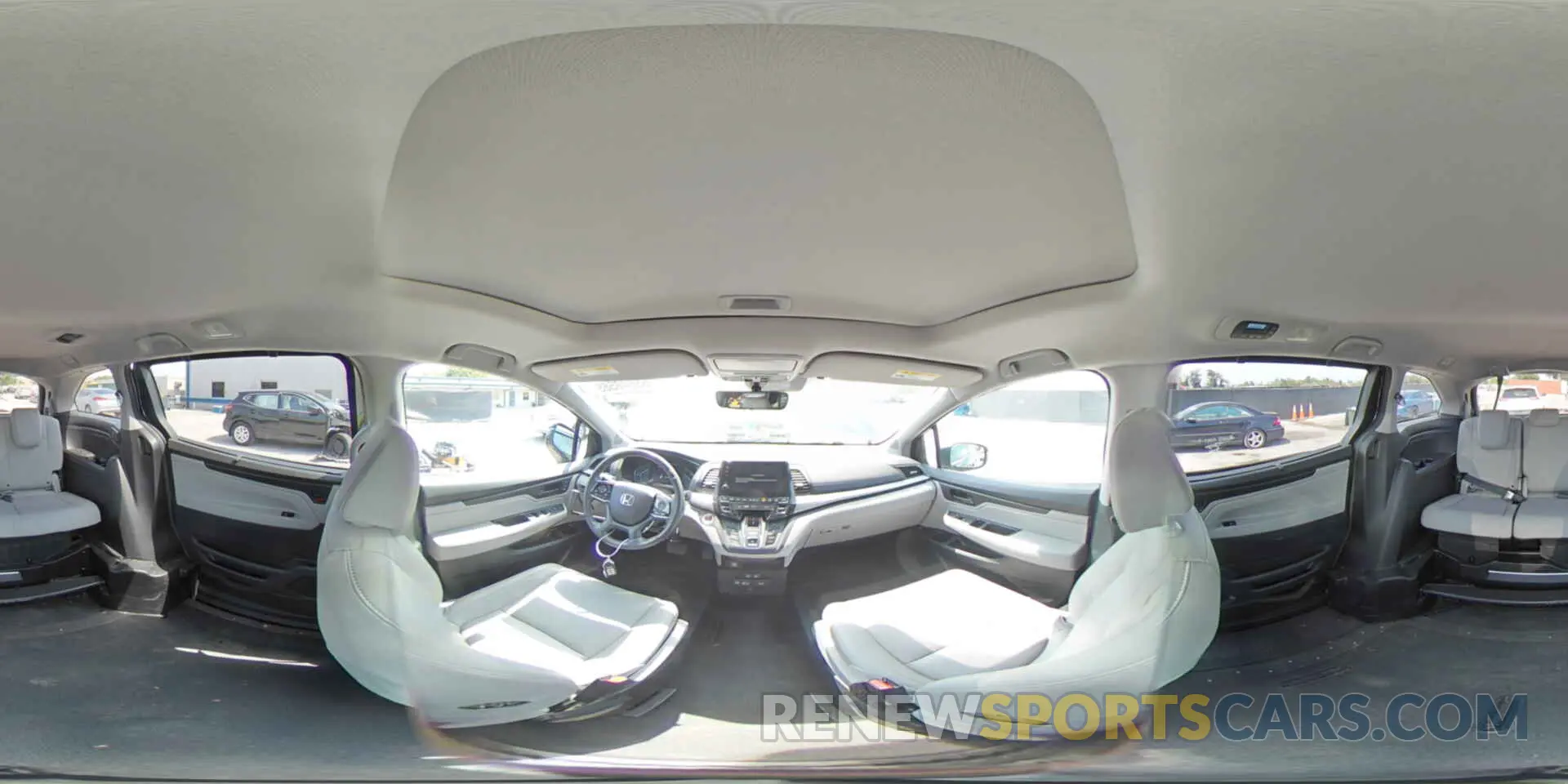 16 Photograph of a damaged car 5FNRL6H72LB017682 HONDA All Models 2020