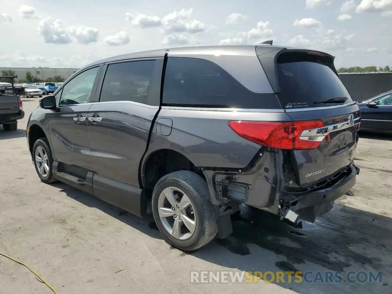 2 Photograph of a damaged car 5FNRL6H72LB017682 HONDA All Models 2020