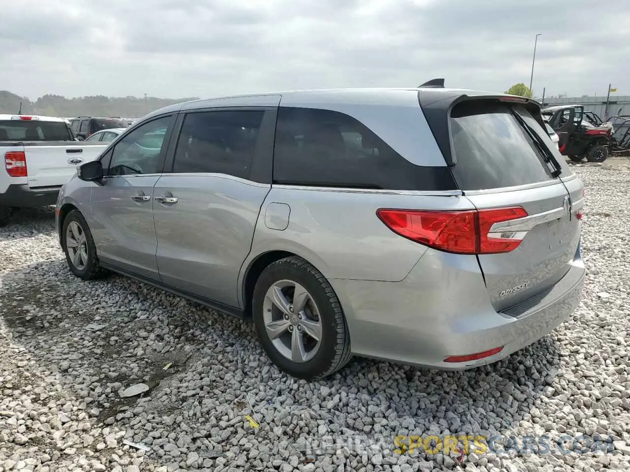 2 Photograph of a damaged car 5FNRL6H72LB048687 HONDA All Models 2020