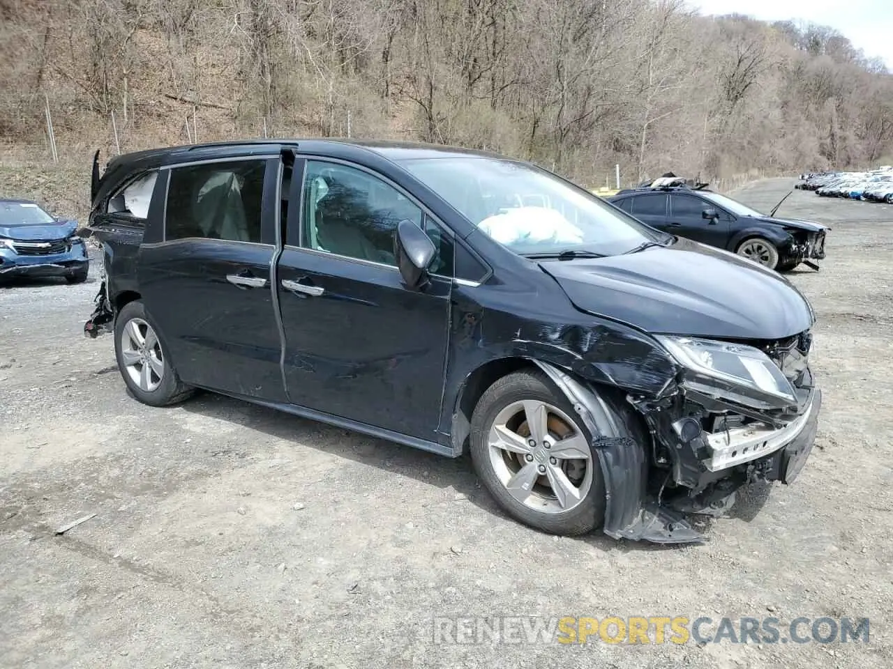 4 Photograph of a damaged car 5FNRL6H73LB056569 HONDA All Models 2020