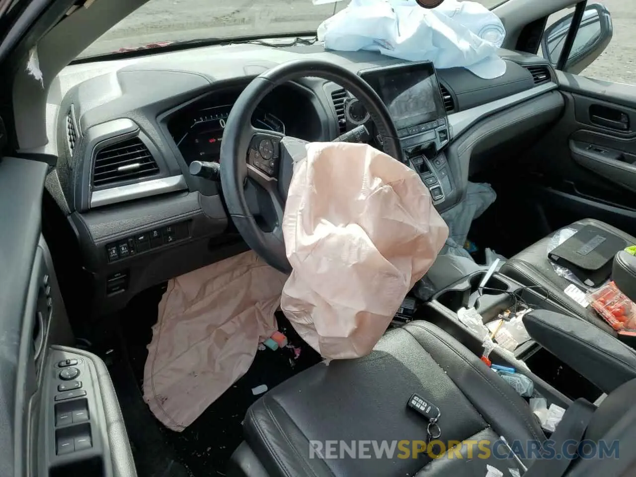 8 Photograph of a damaged car 5FNRL6H73LB056569 HONDA All Models 2020