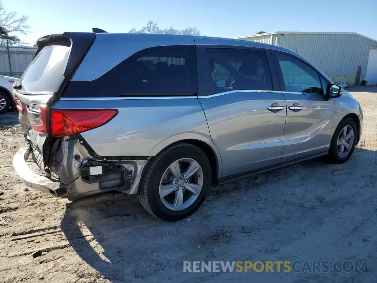 3 Photograph of a damaged car 5FNRL6H73LB056720 HONDA All Models 2020