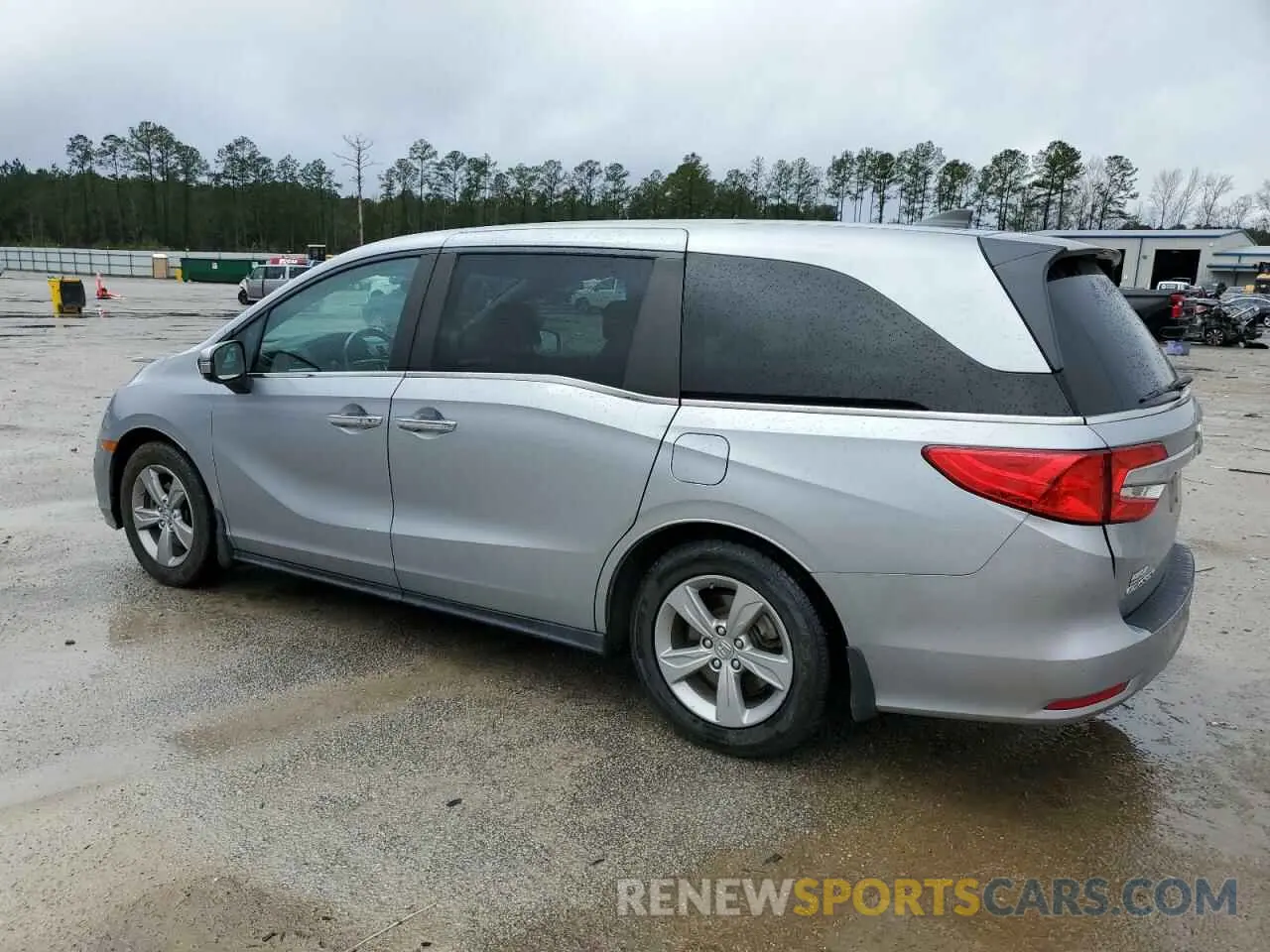 2 Photograph of a damaged car 5FNRL6H74LB047668 HONDA All Models 2020