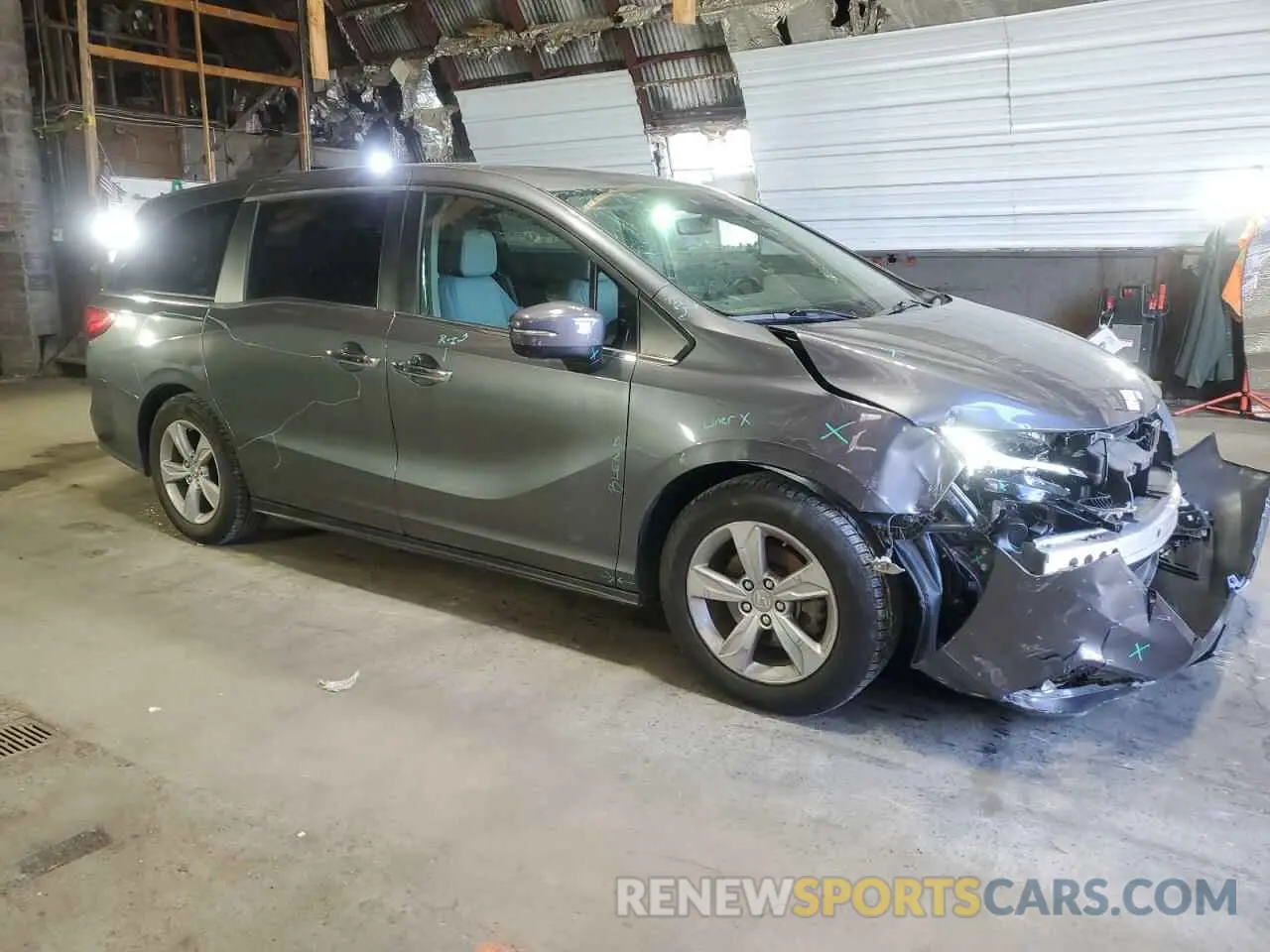 4 Photograph of a damaged car 5FNRL6H75LB043273 HONDA All Models 2020