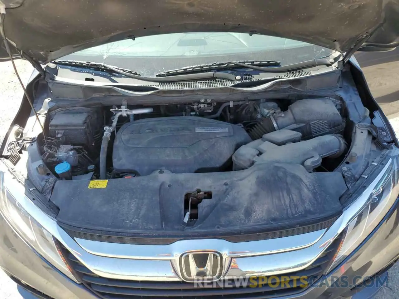 12 Photograph of a damaged car 5FNRL6H76LB003073 HONDA All Models 2020