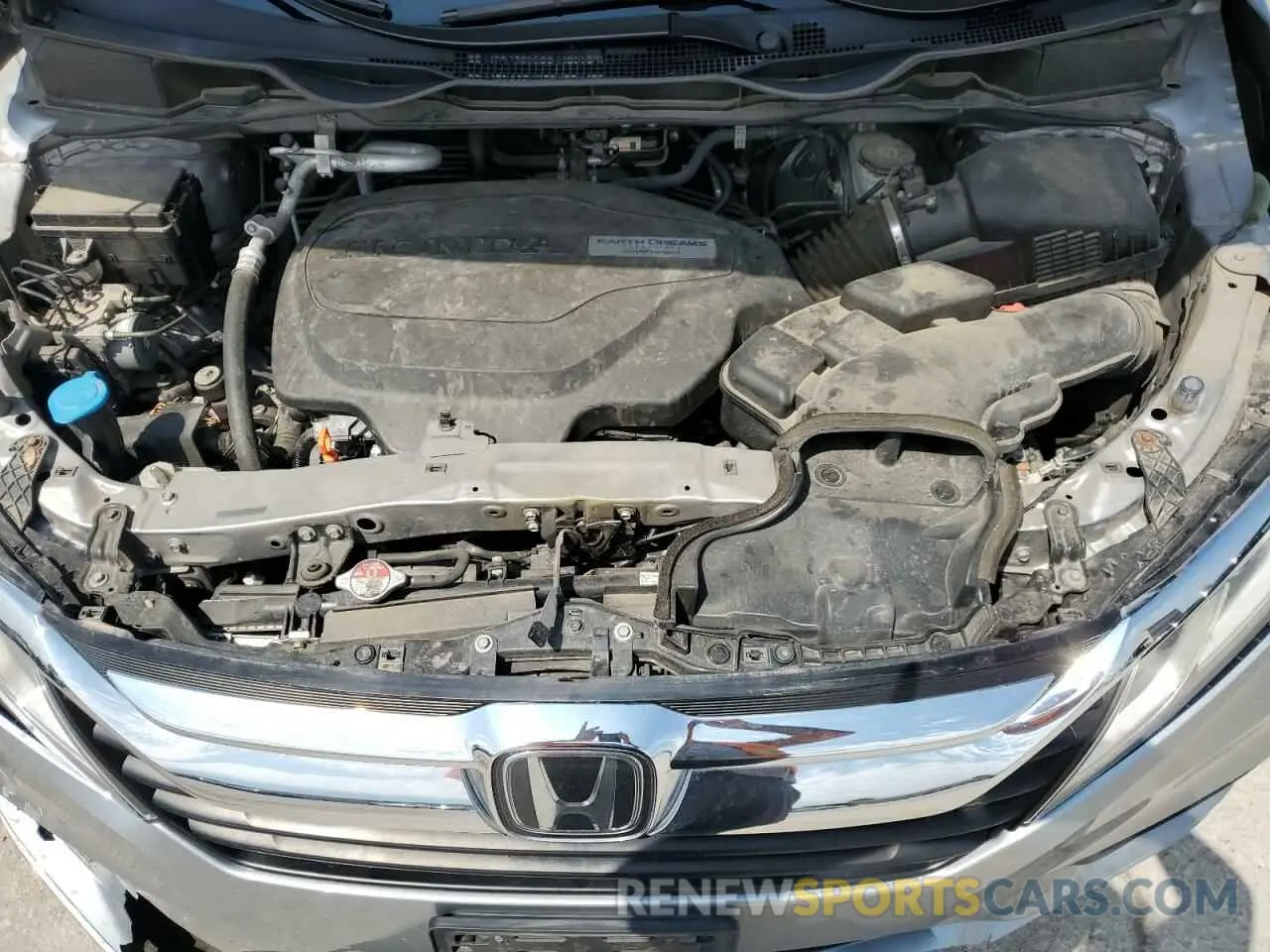 12 Photograph of a damaged car 5FNRL6H76LB031245 HONDA All Models 2020