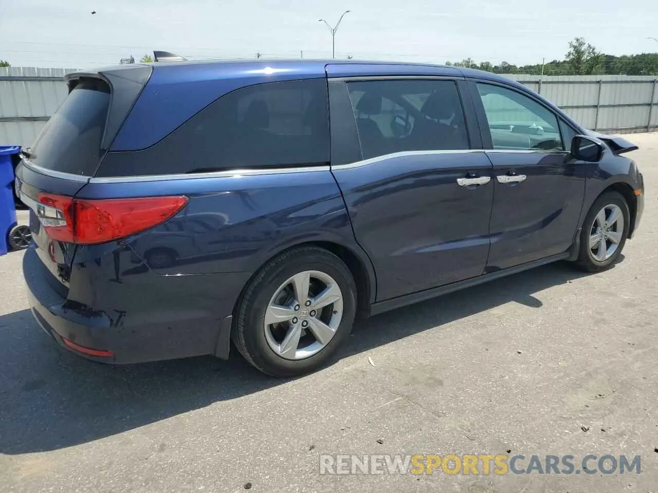3 Photograph of a damaged car 5FNRL6H76LB034209 HONDA All Models 2020