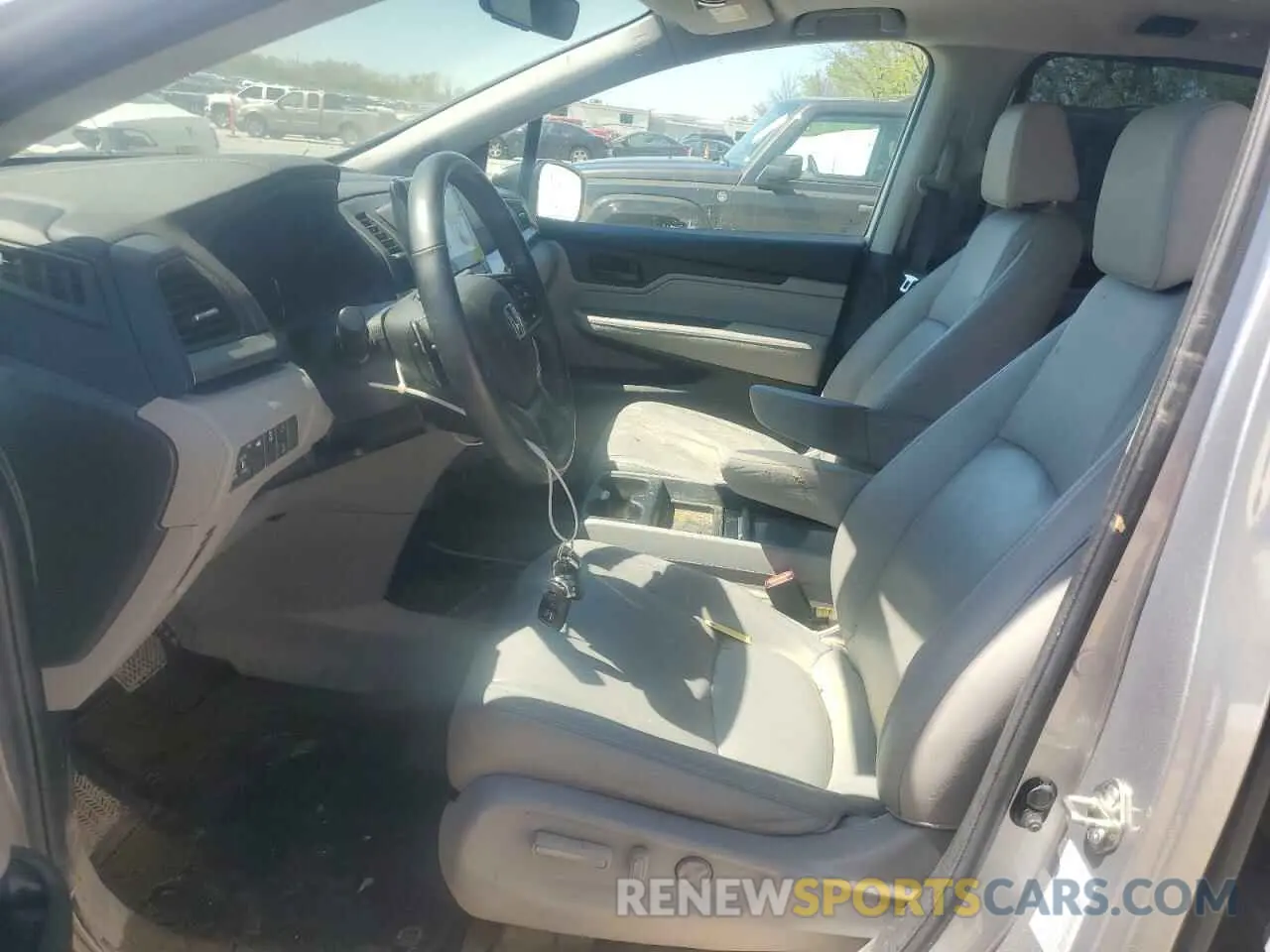 7 Photograph of a damaged car 5FNRL6H76LB042729 HONDA All Models 2020