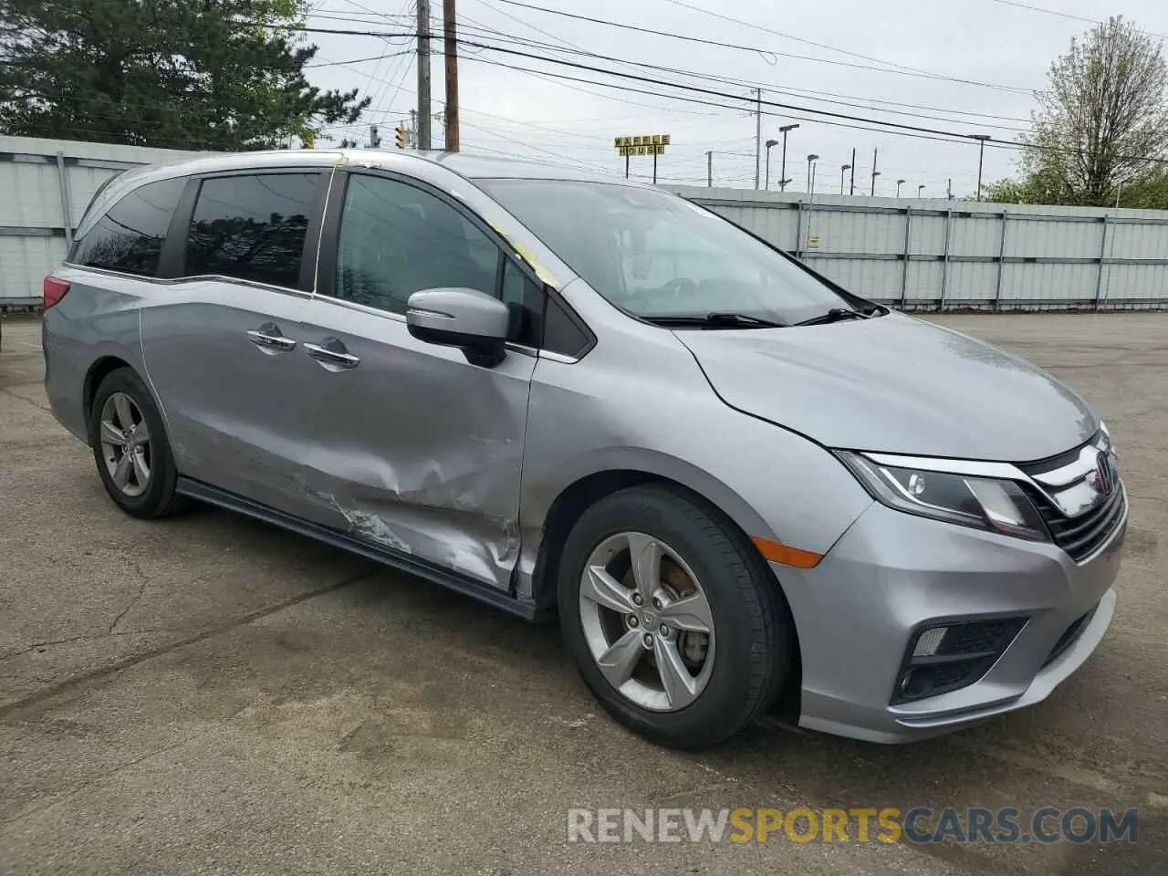4 Photograph of a damaged car 5FNRL6H77LB014535 HONDA All Models 2020