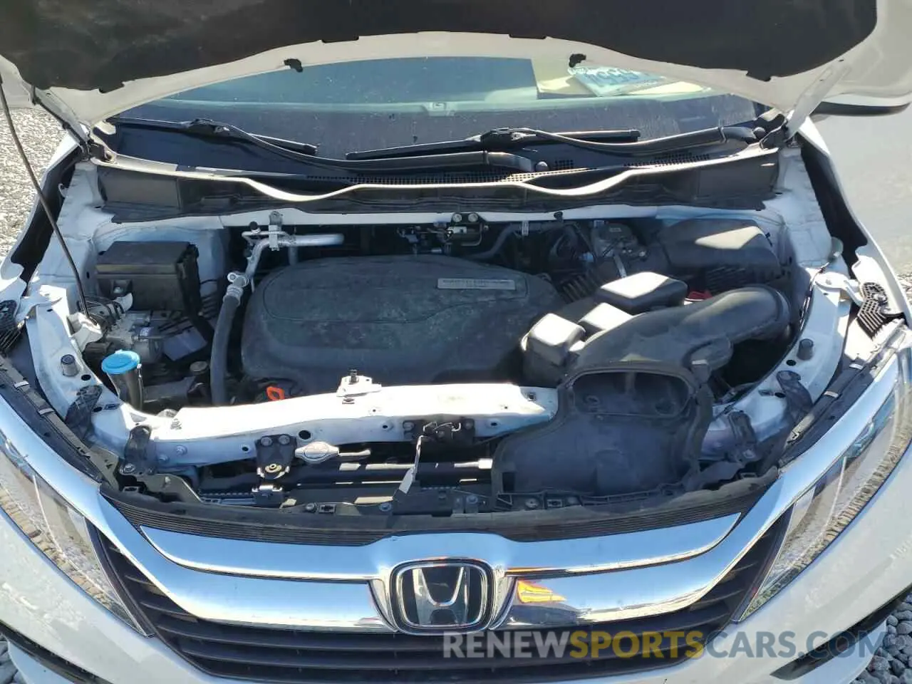 14 Photograph of a damaged car 5FNRL6H79LB059668 HONDA All Models 2020