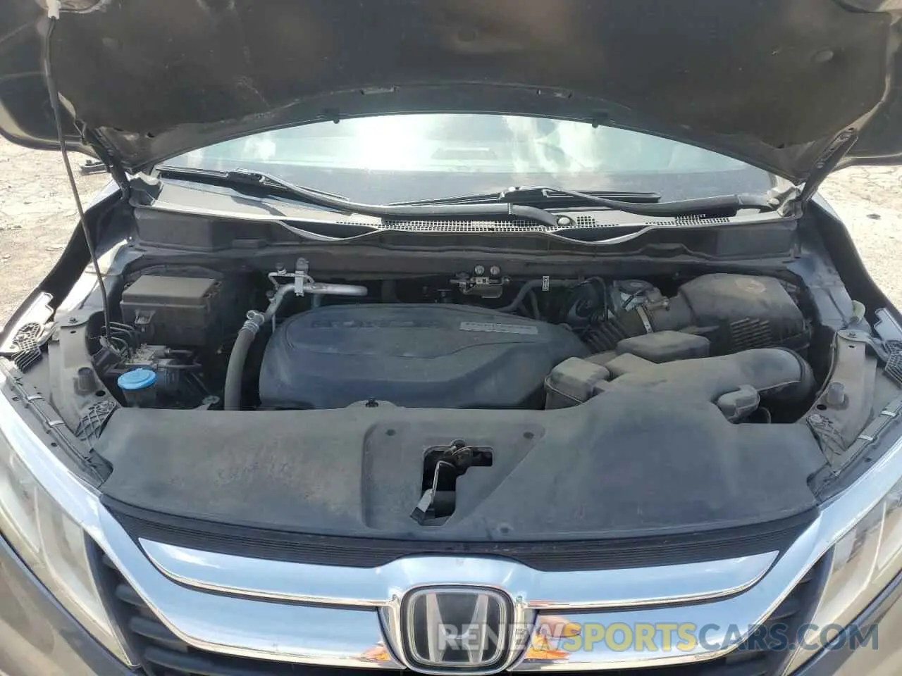 12 Photograph of a damaged car 5FNRL6H7XLB003593 HONDA All Models 2020