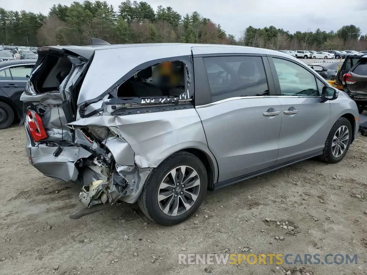3 Photograph of a damaged car 5FNRL6H71MB011079 HONDA All Models 2021