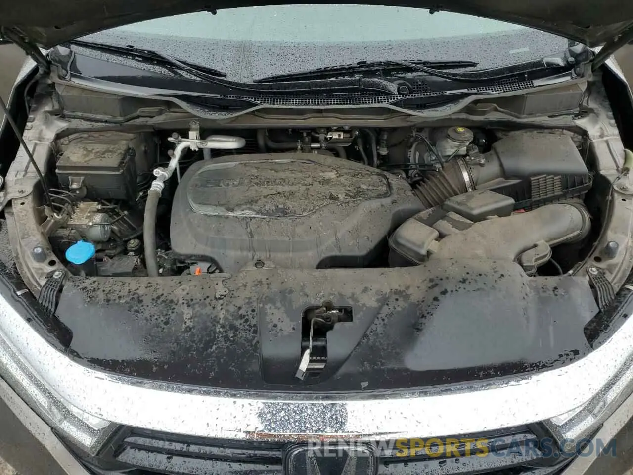 13 Photograph of a damaged car 5FNRL6H77MB026329 HONDA All Models 2021