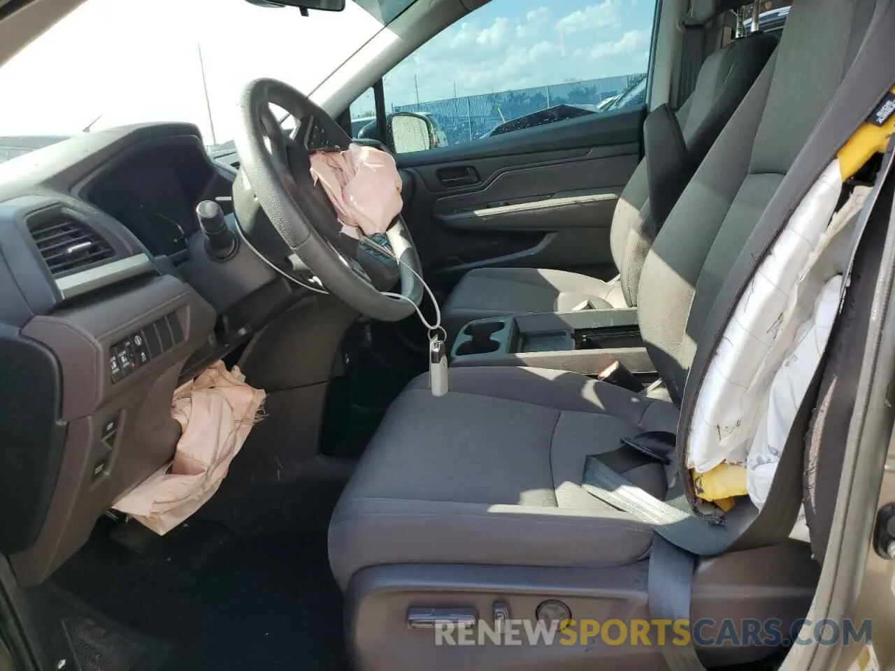 7 Photograph of a damaged car 5FNRL6H52NB000303 HONDA All Models 2022