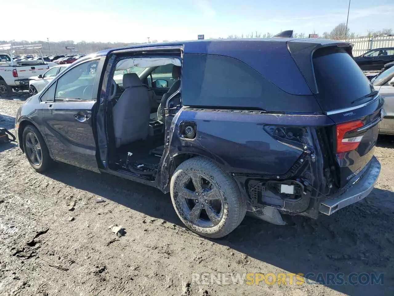 2 Photograph of a damaged car 5FNRL6H59NB007281 HONDA All Models 2022